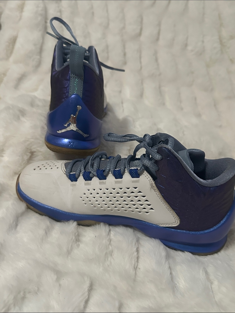Jordan Kids White and Blue Low-Top Sneakers